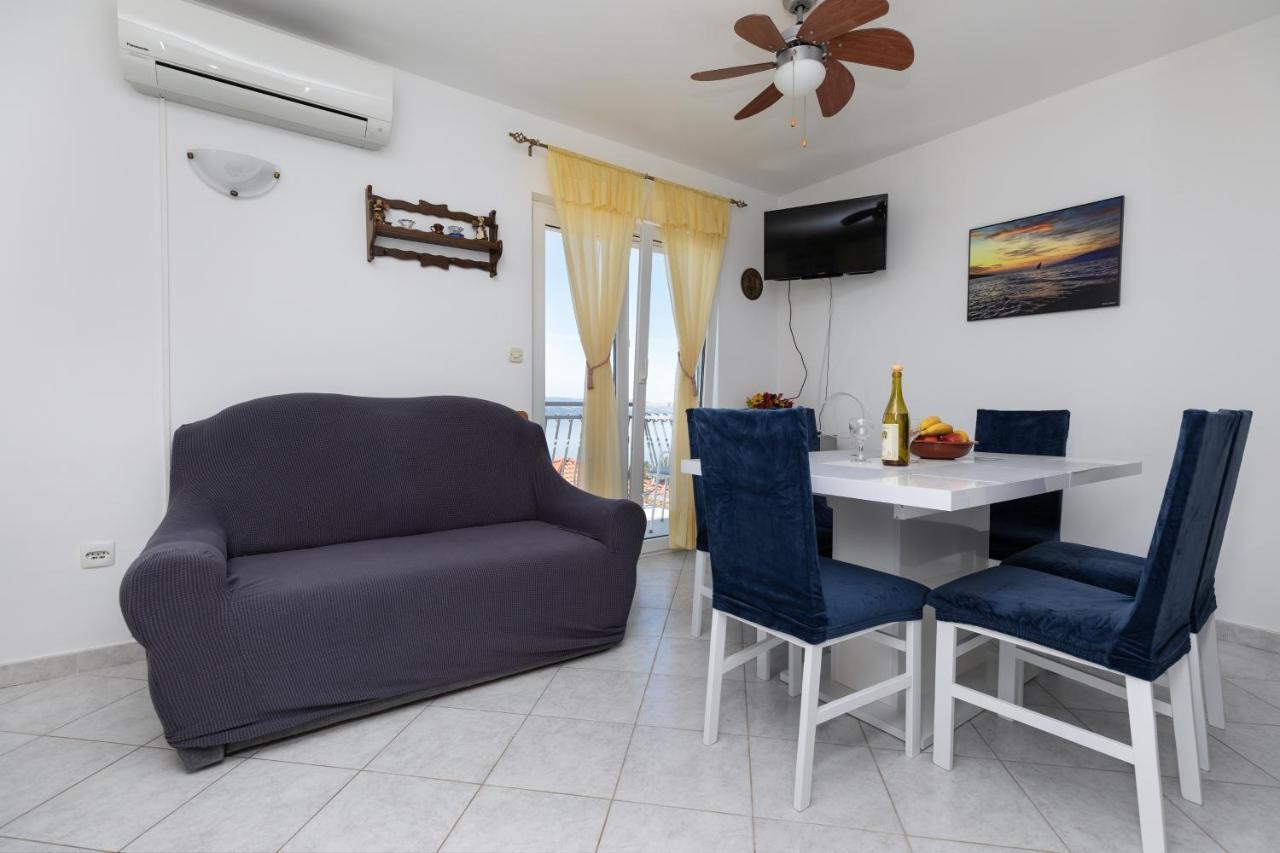 Apartments With A Parking Space Mimice, Omis - 2805 Exterior foto
